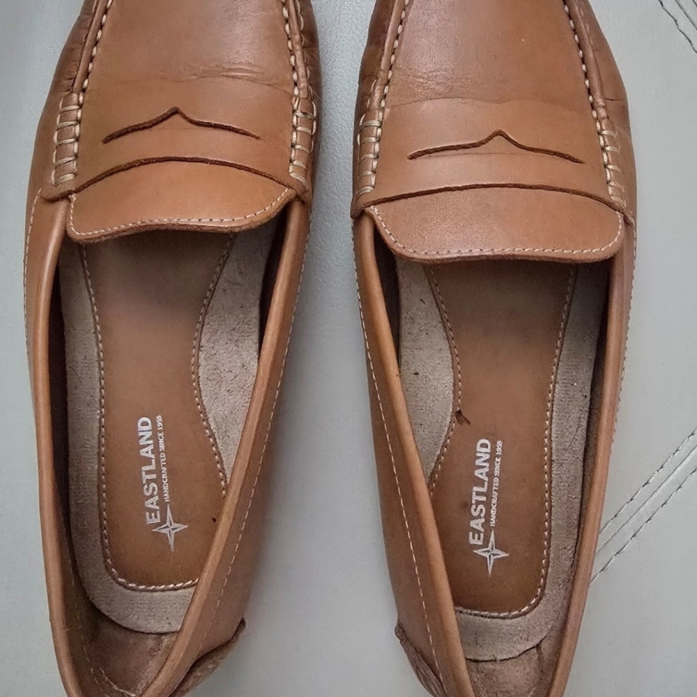 Eastland Woman Patricia Penny Loafer driving moc Size 9 1/2 - Picture 2 of 4